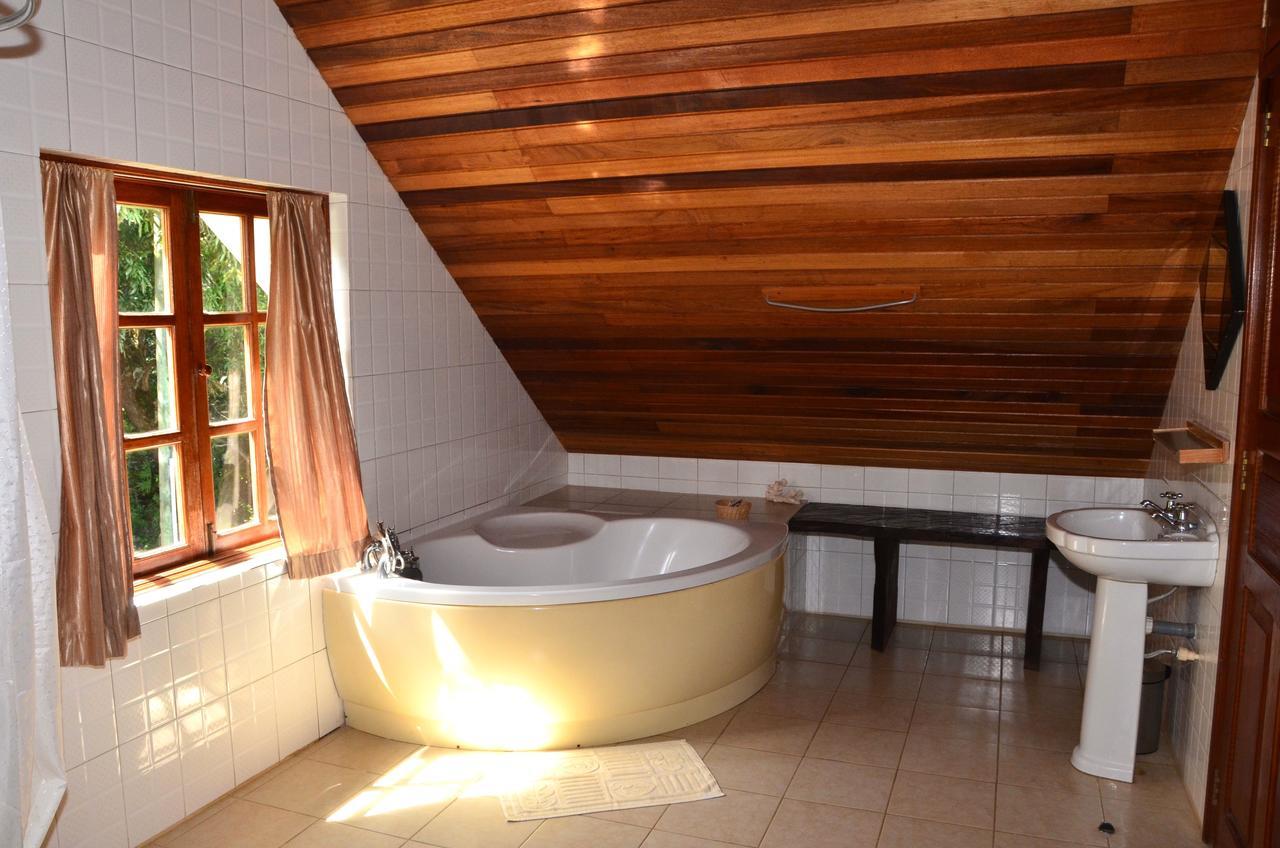 Kaz Ladouceur Bed & Breakfast La Digue Luaran gambar