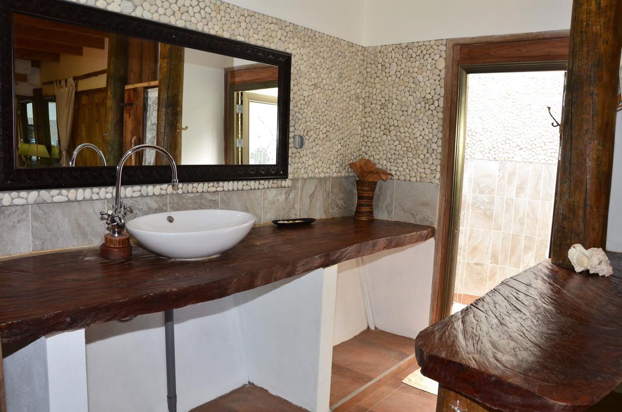 Kaz Ladouceur Bed & Breakfast La Digue Luaran gambar